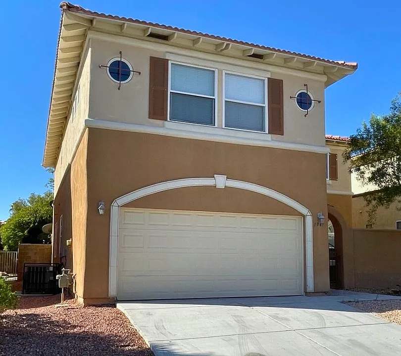 7941 Aviano Pines Ave