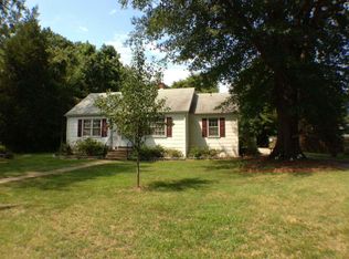 509 Oak Ln, Halifax, VA 24558