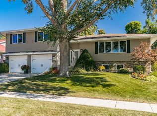 2635 Lynn Dr, Marion, IA 52302