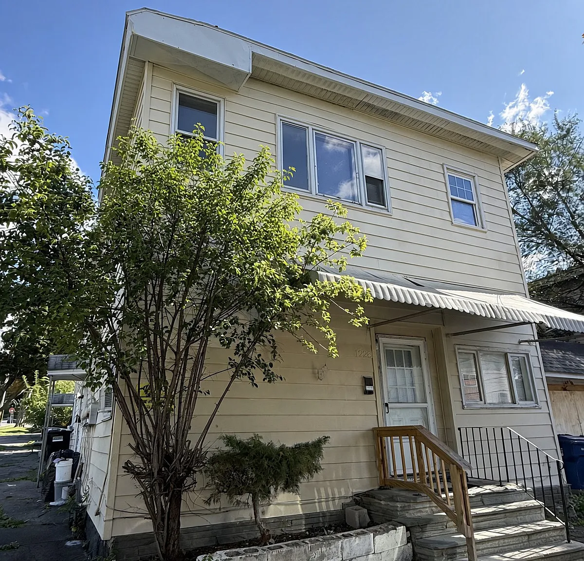 1228 N State St — Photo 1