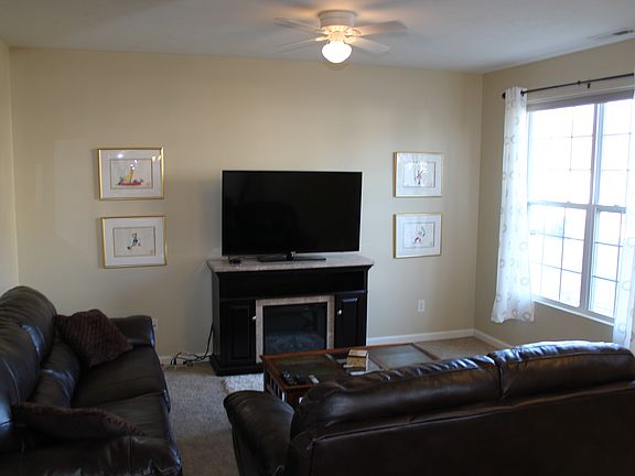 3rd image of 9701 Green Knoll Dr