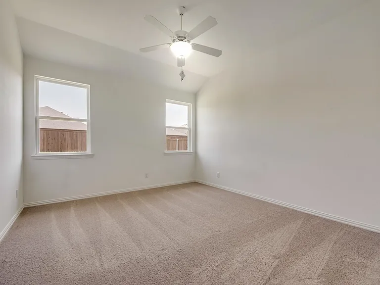 1820 Purtis Creek Dr — Photo 23