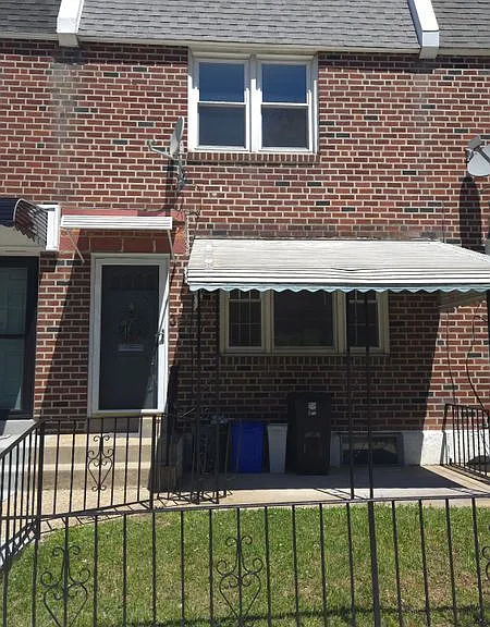 356 Krams Ave — Photo 1