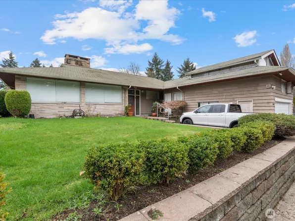 16545 Des Moines Memorial Drive S, Burien, WA 98148