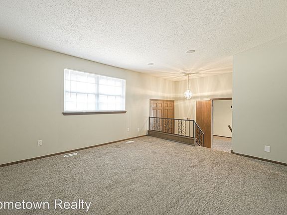 4th image of 7520 NW 12th St