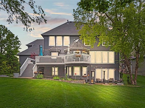 5th image of 103 Shoreline Dr