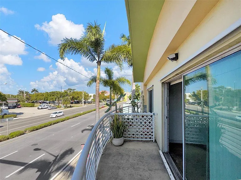 200 E Dania Beach Blvd #208 — Photo 14