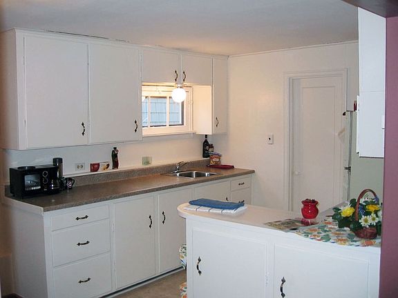 New sink and countertop!