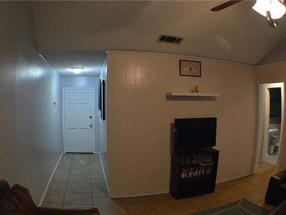 2nd image of 10004 Woodhaven Dr