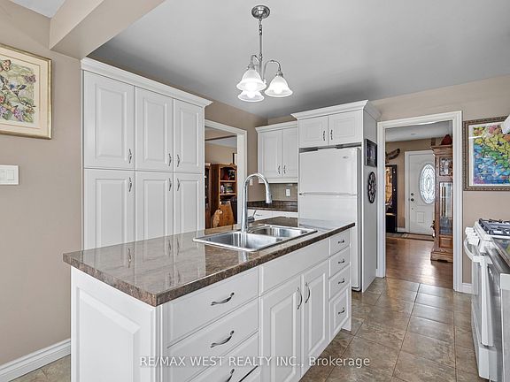 5th image of 96 Langford Dr