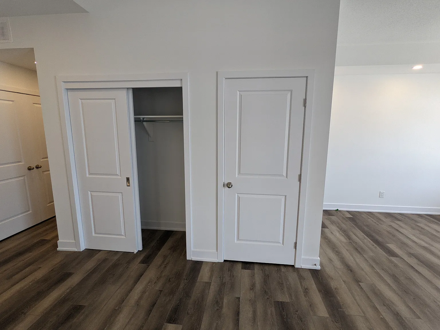 2 bed, 1220 sqft, $2,350 — Photo 4