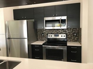 Royal Palm Place, Miami, FL 33196