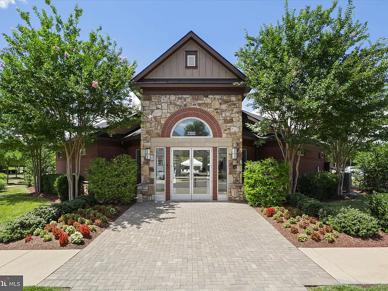 42522 Stratford Landing Dr — Photo 48