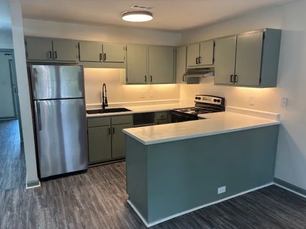 Camden Pointe Apartments