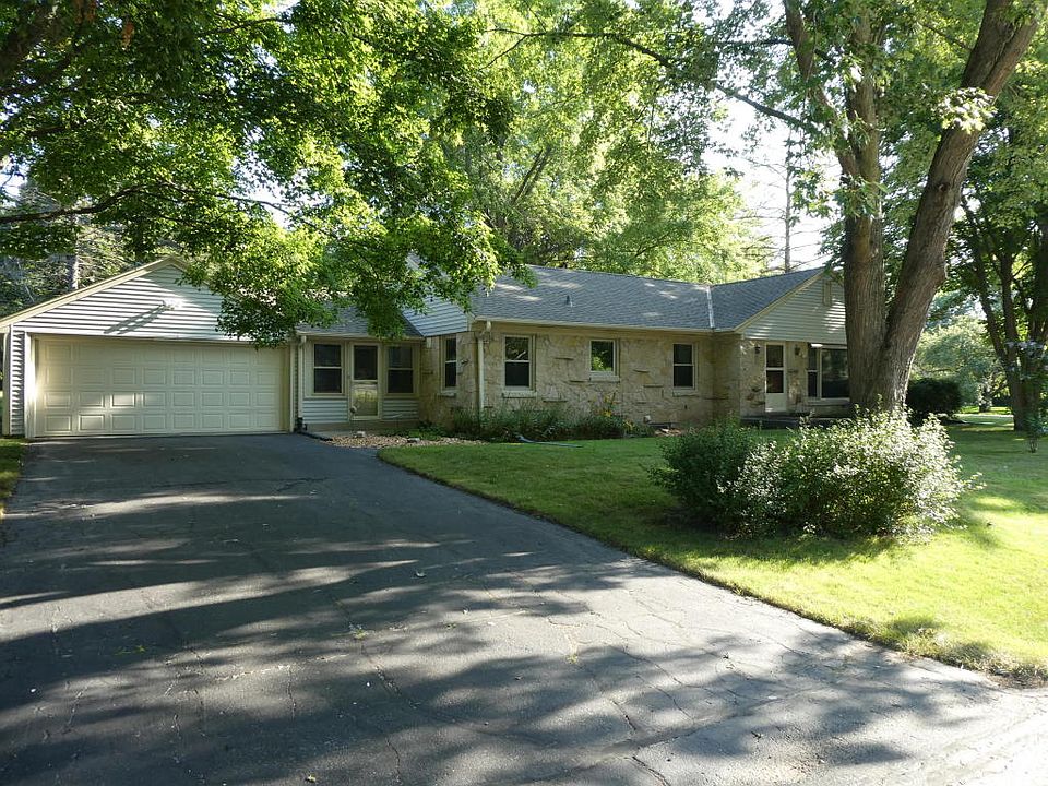 1st image of 3710 W Pelican Ln