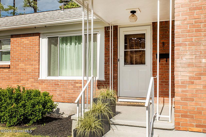 2nd image of 3 Benton Drive