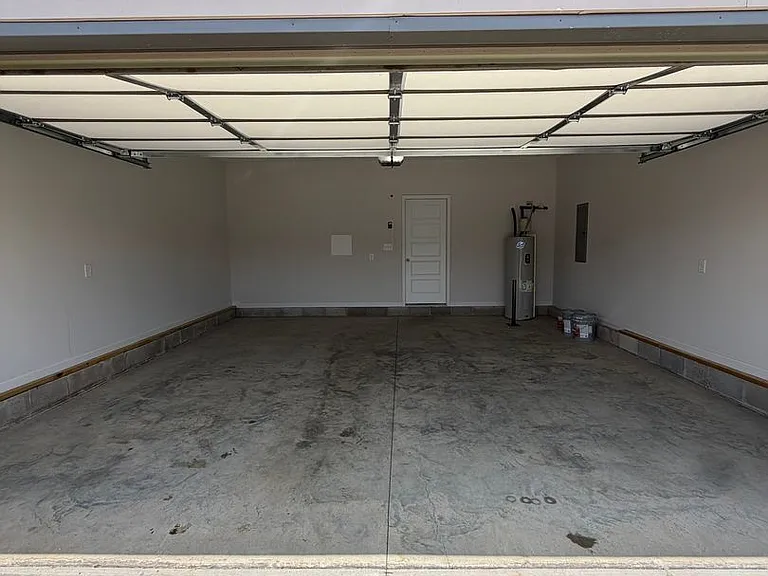 2636 Rafiki Dr — Photo 38