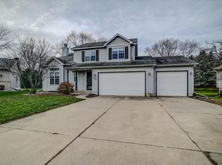 400 Muirfield Ct, Waunakee, WI 53597