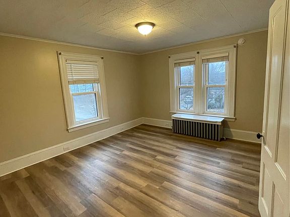 3rd image of 187 Grove St #2