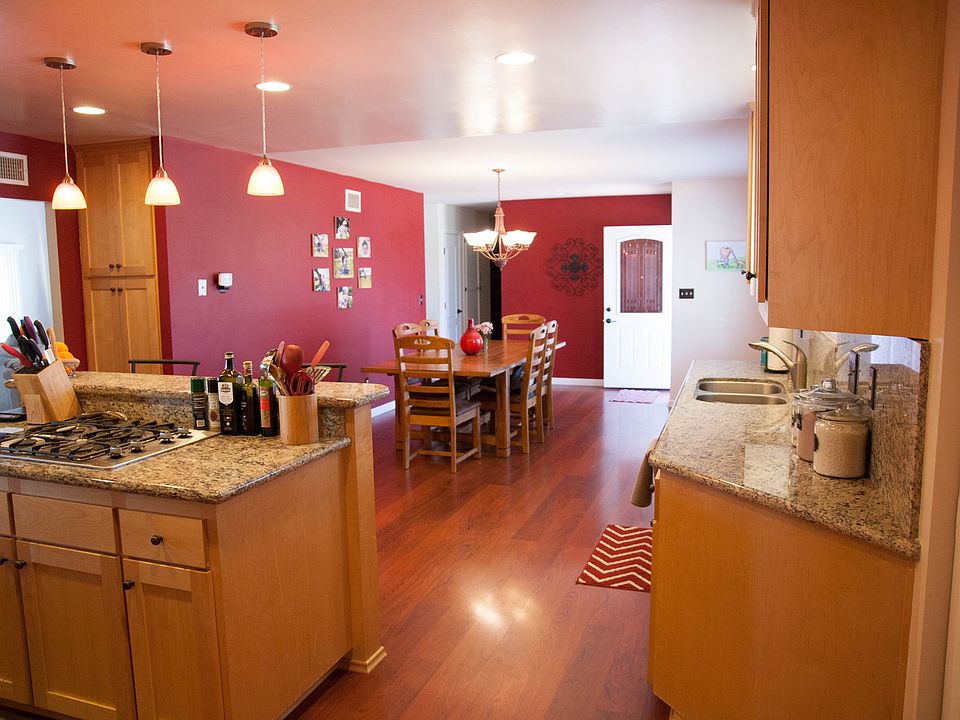 Modern/Progressive Kitchen 