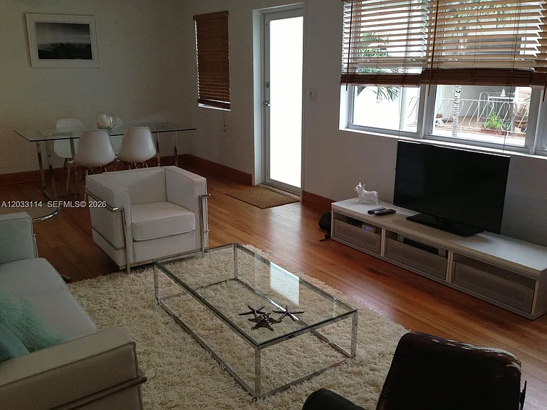 1100 Venetian Way #2B — Photo 11