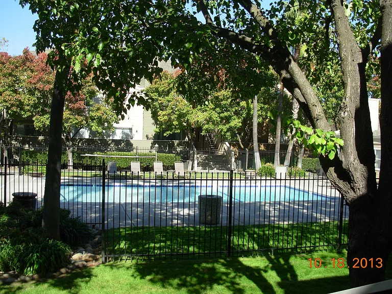 1019 Dornajo Way #220 — Photo 2