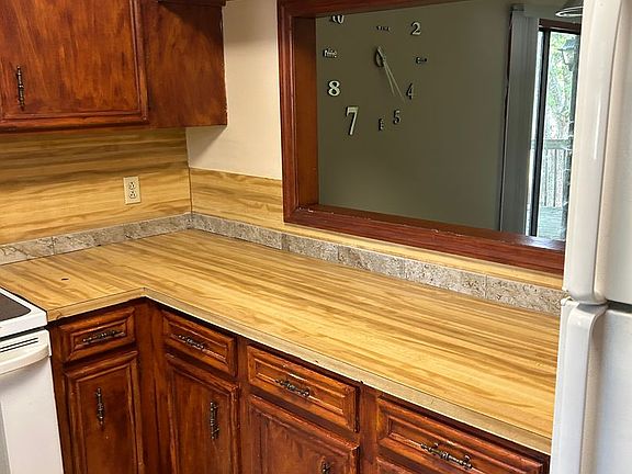 4th image of 602 Aspen Pl