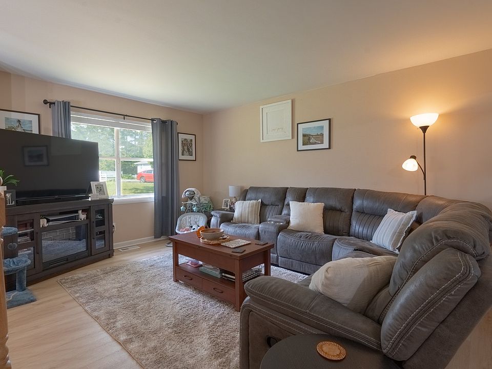 1st image of 1309 Catherine Cir NW
