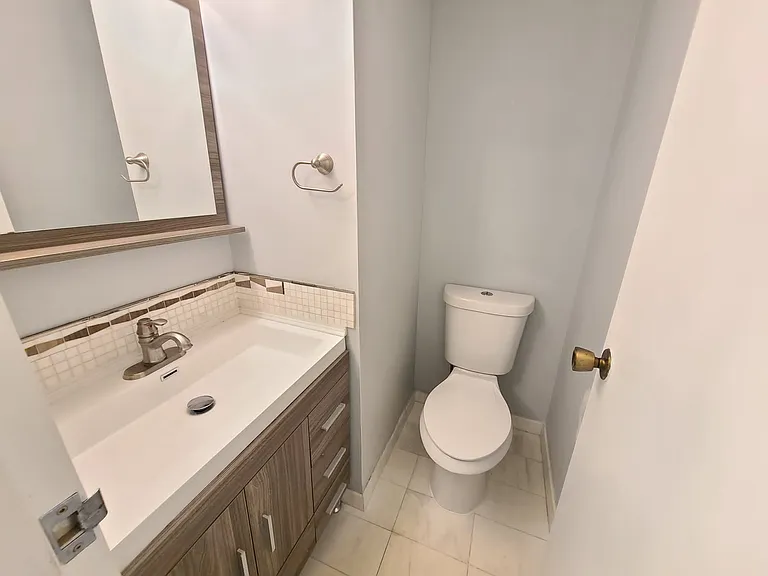 4354 NW 9th Ave #14-3C — Photo 10