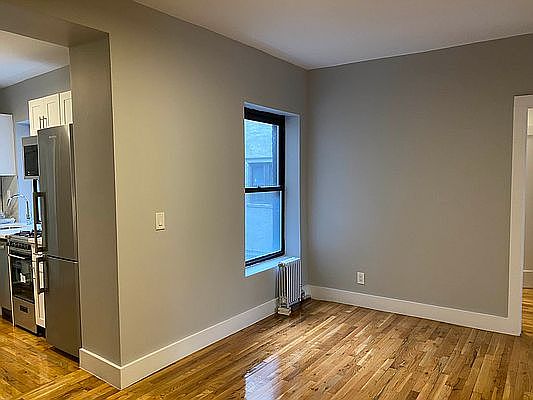 4th image of 1569 Lexington Ave #18