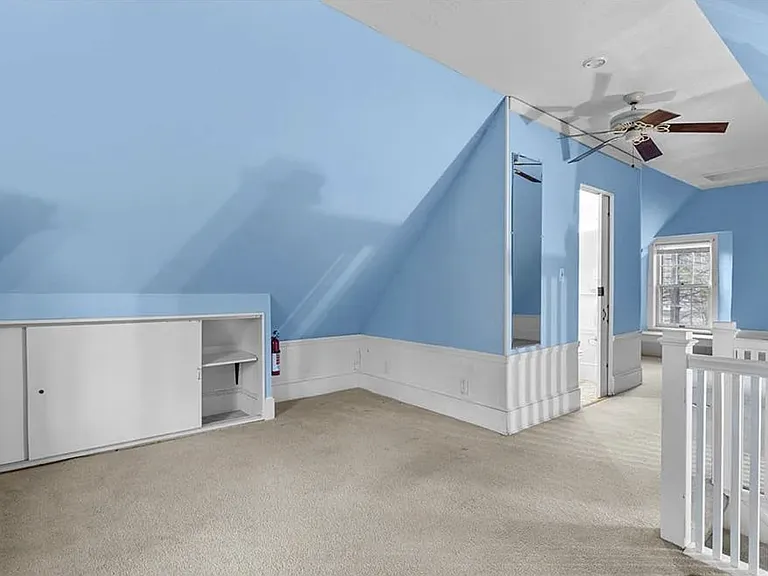 708 E Lake Dr — Photo 24