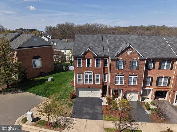 5th image of 1029 Hotchkiss Pl