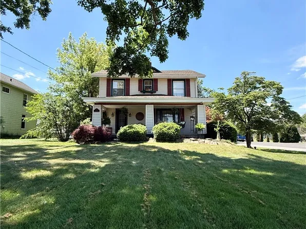 146 W Quarry St, Newton Falls, OH 44444