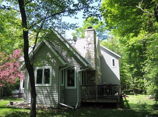 1008 Cottage Ln, Ellison Bay, WI 54210