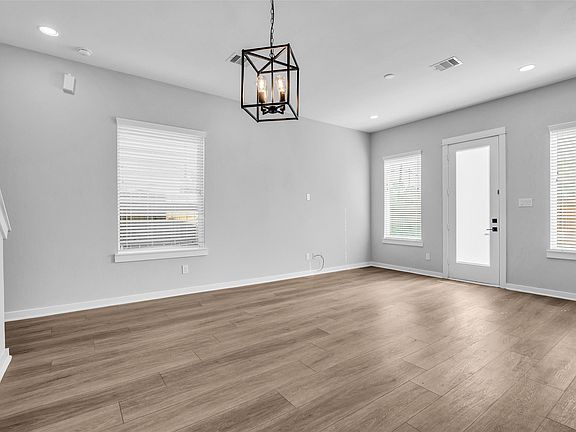 5th image of 8474 Berry Green Ln