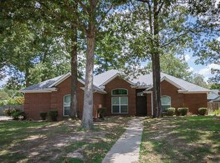 7106 Live Oak Dr, Texarkana, AR 71854