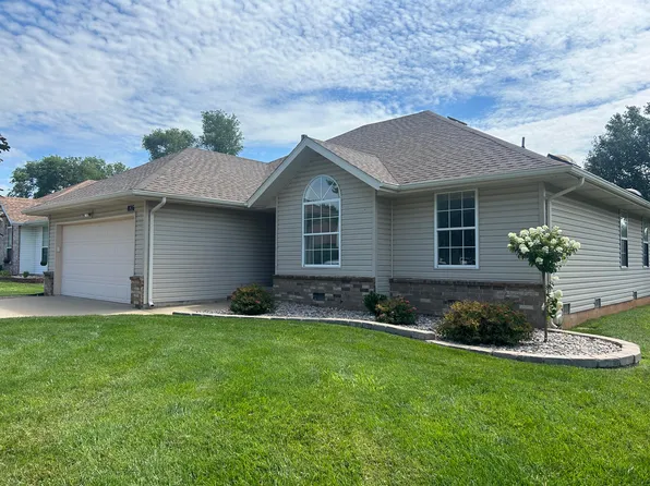826 S Hemlock Avenue, Springfield, MO 65802