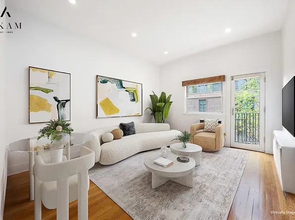 211 Thompson St APT 4C, New York, NY 10012