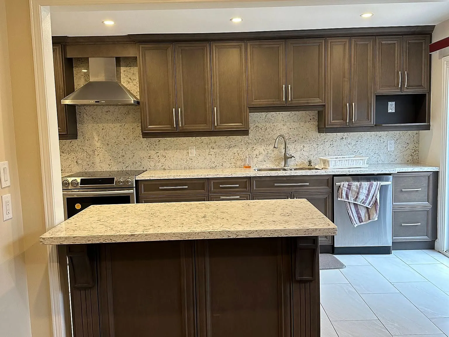 4 bed, $3,400 — Photo 4