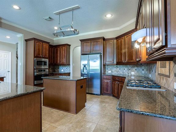 3rd image of 13922 Windwood Falls Ln