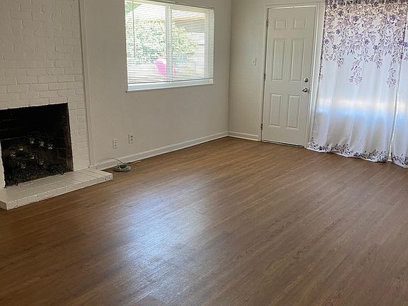 2nd image of 1312 Gladstone Dr