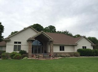 4070 Golfview Dr, Jordan, MN 55352