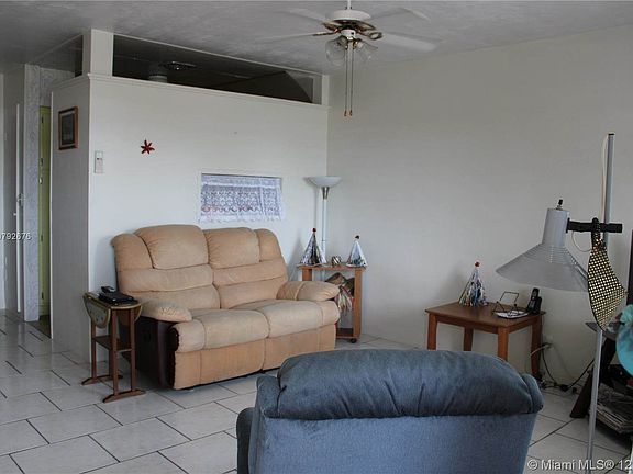 5th image of 800 SW 11th Ave APT 15A