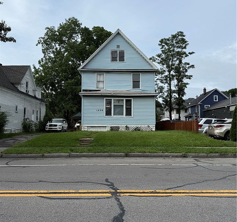 1st image of 1290 Clifford Ave