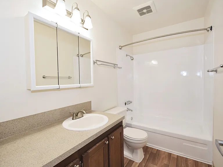 Gardenbrook Apartments — Photo 27
