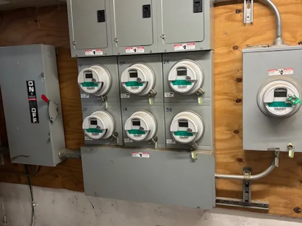 1315 41st Street image 2 of 5