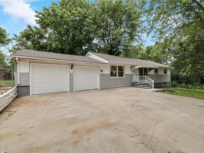 2700 Englewood Ter, Independence, MO, 64052