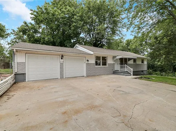 2700 Englewood Ter, Independence, MO 64052