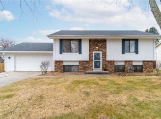 3420 Patricia Dr, Urbandale, IA 50322