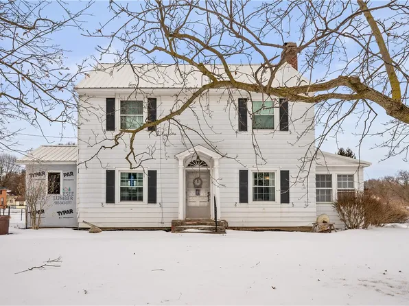 8497 Route 237, Stafford, NY 14143